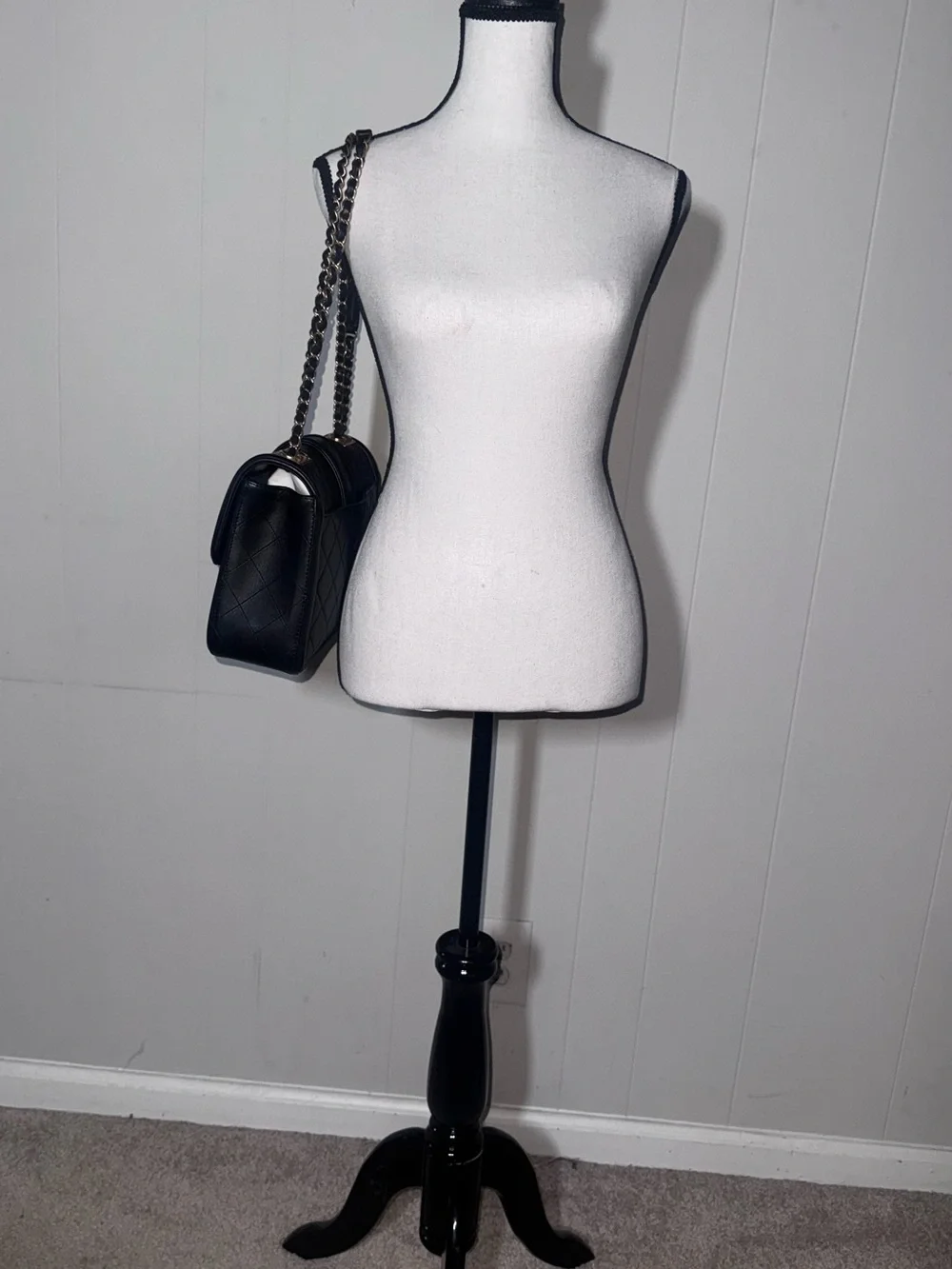 CHANEL Black Quilted Leather Shoulder Bag with Gold CC Turn-Lock
